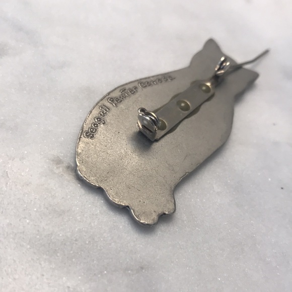 Vintage pewter cat brooch by Seagull - Picture 6 of 8
